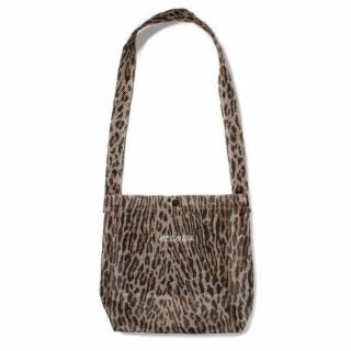 <img class='new_mark_img1' src='https://img.shop-pro.jp/img/new/icons5.gif' style='border:none;display:inline;margin:0px;padding:0px;width:auto;' />WACKOMARIA SPEAK EASY / LEOPARD SHOULDER BAG