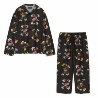 <img class='new_mark_img1' src='https://img.shop-pro.jp/img/new/icons5.gif' style='border:none;display:inline;margin:0px;padding:0px;width:auto;' />UNDERCOVER Butterfly饤ȥ⡼Coƥѥ