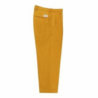 <img class='new_mark_img1' src='https://img.shop-pro.jp/img/new/icons5.gif' style='border:none;display:inline;margin:0px;padding:0px;width:auto;' />WACKOMARIA DOUBLE PLEATED CHINO TROUSERS (TYPE-1)
