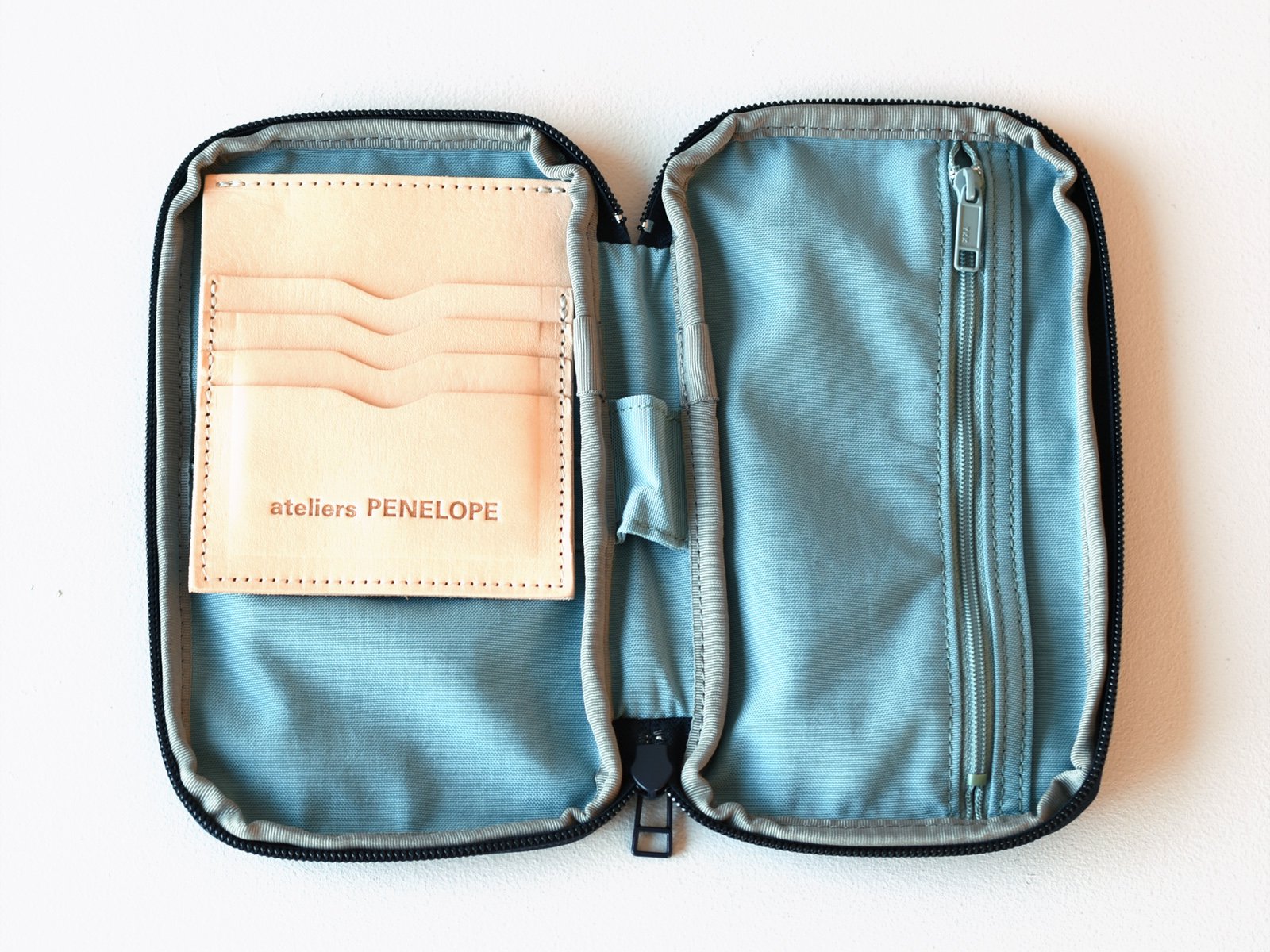 9 MG Wallet - ateliers PENELOPE