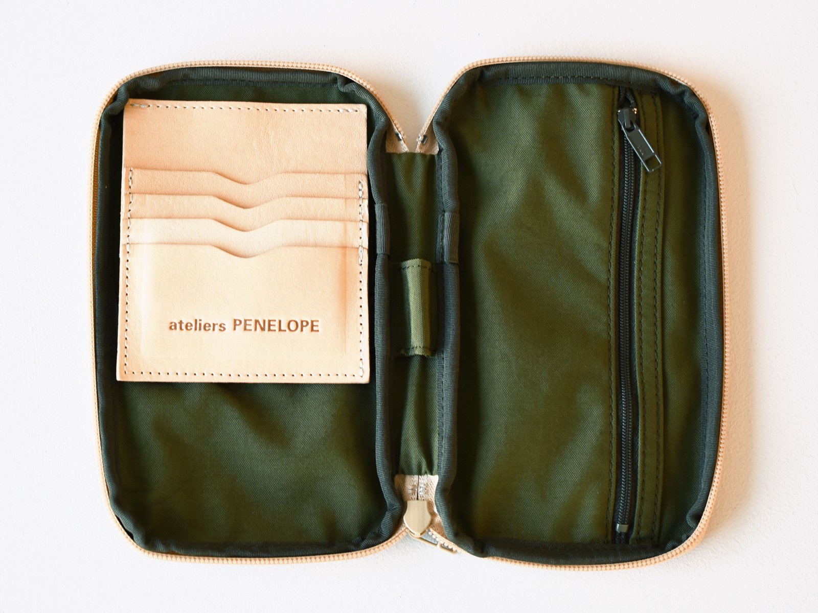 9 MG Wallet - ateliers PENELOPE