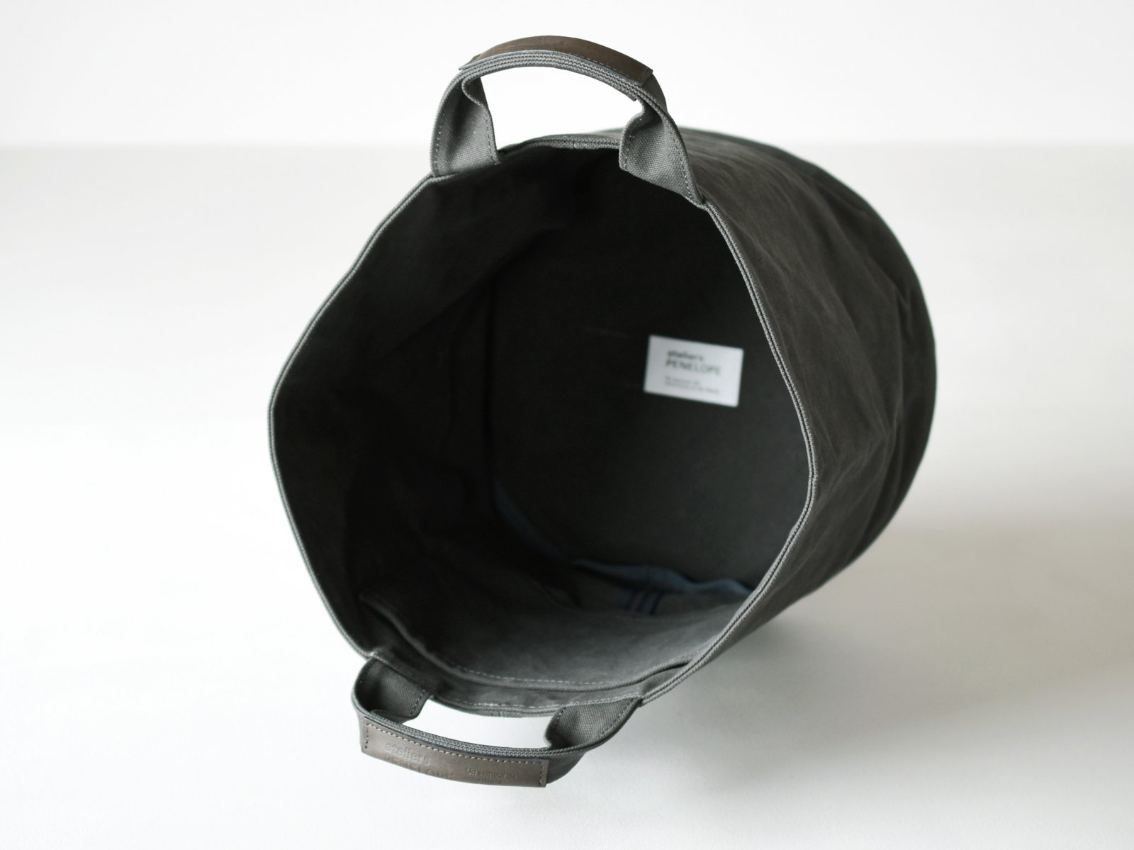 6 Cylinder Bag - ateliers PENELOPE
