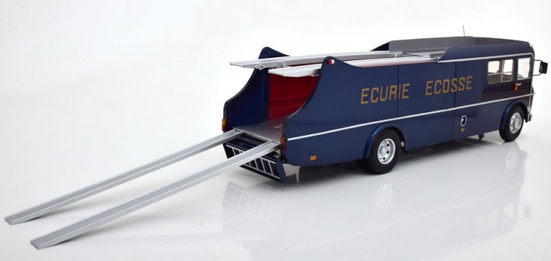 CMR】 1/18 Commer TS3 Teamtransporter Ecurie Ecosse [CMR206 