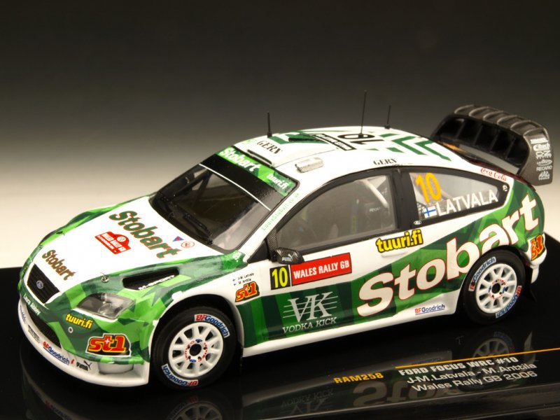 イクソ】 1/43 フォード フォーカス WRC 06 ラリー・ウェールズ4位#10