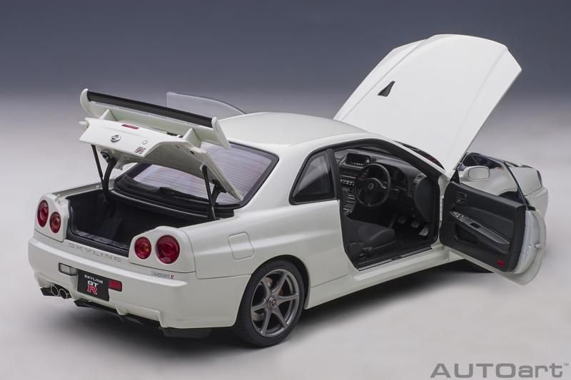 △【オートアート】 1/18 日産 スカイライン GT-R （R34） Vスペック II （ホワイトパール）※再生産価格変更 [77406]