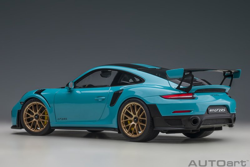 オートアート】 1/18 ポルシェ 911 （991.2） GT2 RS ヴァイザッハ