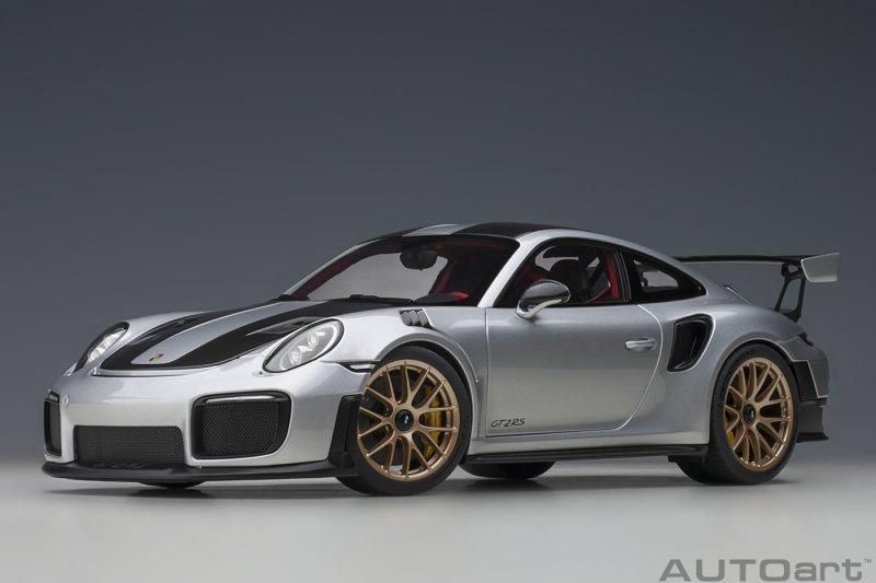 未展示品　1/18 オートアート　ポルシェ911 GT2 RS ヴァイザッハポルシェ911GT2