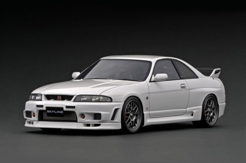 イグニッションモデル】 1/18 Nissan Skyline GT-R (BCNR33) White