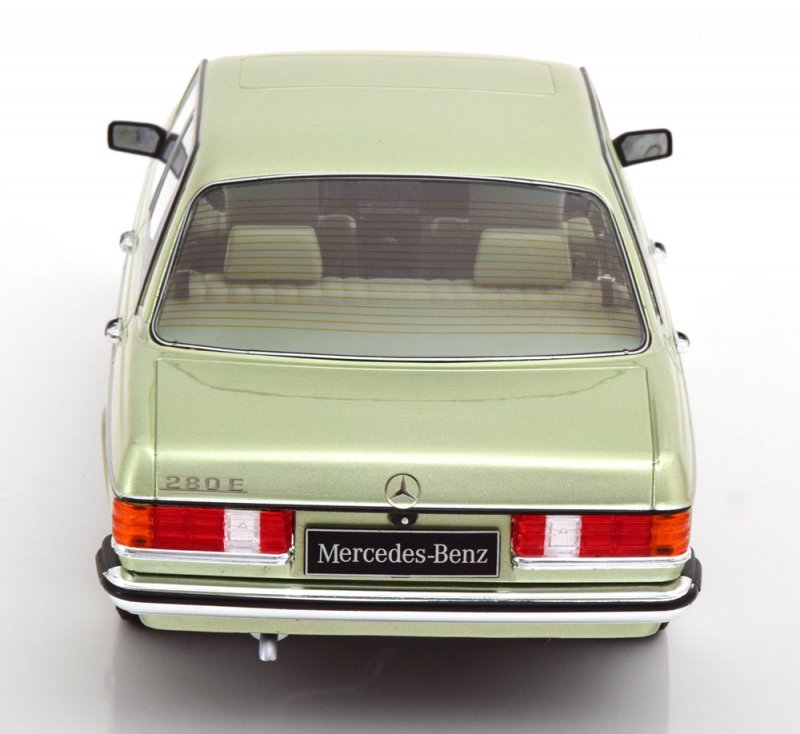 セール！！【KKスケール】 1/18 Mercedes 280E W123 1977 lightgreen