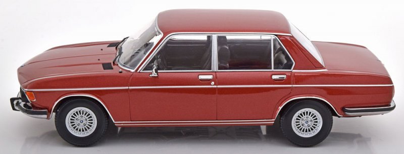 セール！！【KKスケール】 1/18 BMW 3.0S E3 2. Series 1971red/brown