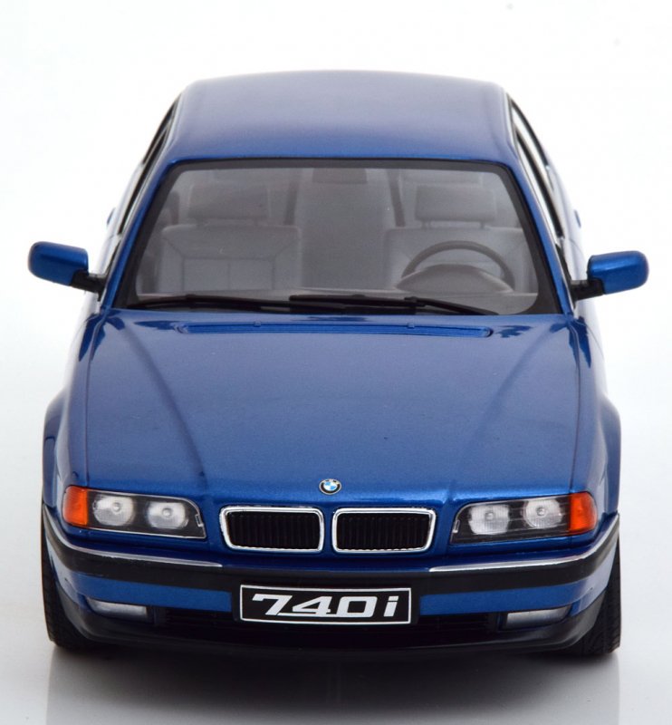 セール！！【KKスケール】 1/18 BMW 740i E38 1.series 1994 blue 