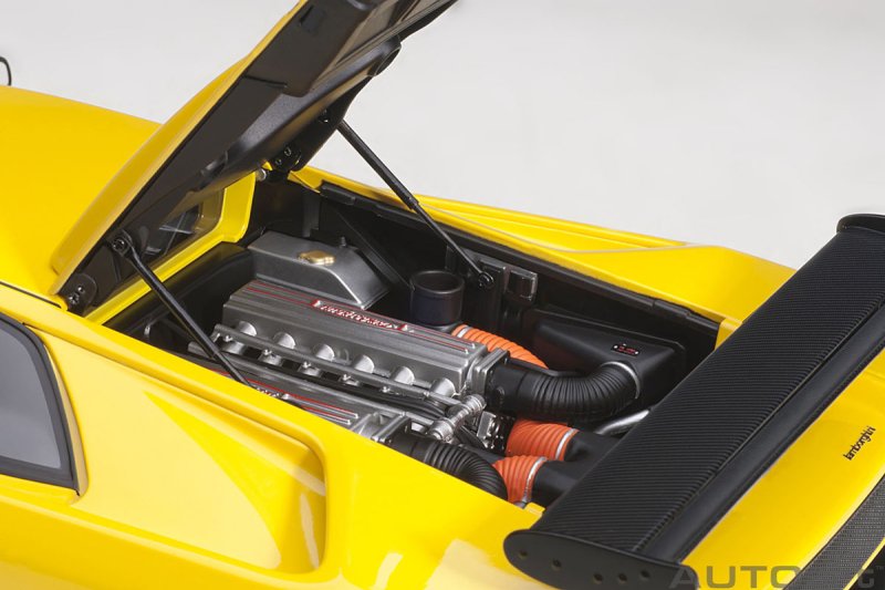 ショッピング ランボルギーニ ディアブロ イオタ コルサ イエロー （1/18 GTスピリットGTS322） ミニカー FONDOBLAKA