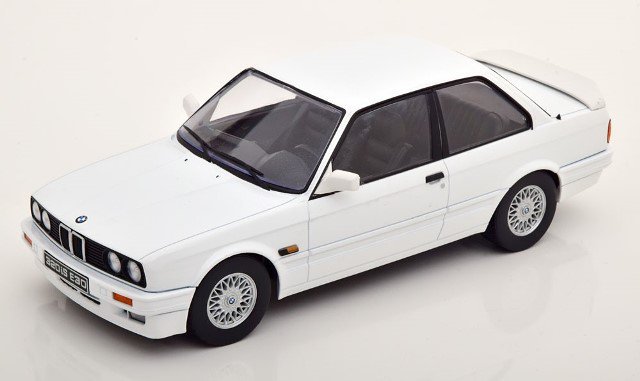 セール！！【KKスケール】 1/18 BMW 320iS E30 Italo M3 1989 white[KKDC180882]・ミニカー通販専門店 ミニカーショップロビンソンからお届けします。