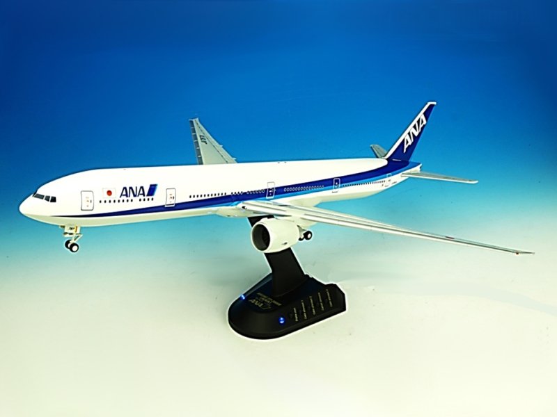 ☆大特価E！！【イワヤ】 1/200 ANA サウンドジェット B777-300ER [804202]