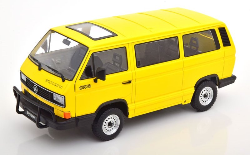 セール！！【KKスケール】 1/18 VW Bus T4 Caravelle 1992 red