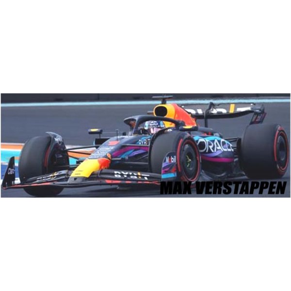 ミニチャンプス】 1/43 レッドブル レーシング ホンダRB16B M・フェルスタッペンアブダビGP 2021ウィナー ワールドチャンピオン  ピットボード付[410212333]＊F1・ミニカー通販専門店ミニカーショップロビンソンからお届けします。