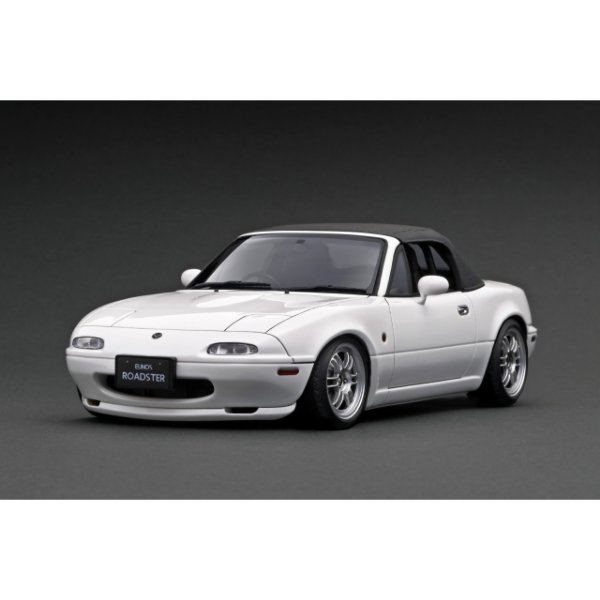 △【イグニッションモデル】 1/18 Eunos Roadster (NA) Red [IG3198]