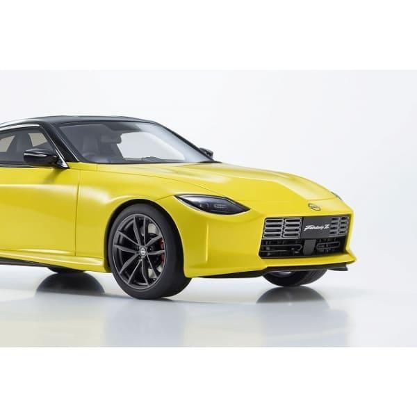 おまけ2台 京商 NISSAN フェアレディZ Prototype イエロー Amazon | 京商(Kyosyo) samurai 1/18 日産 フェアレディZ