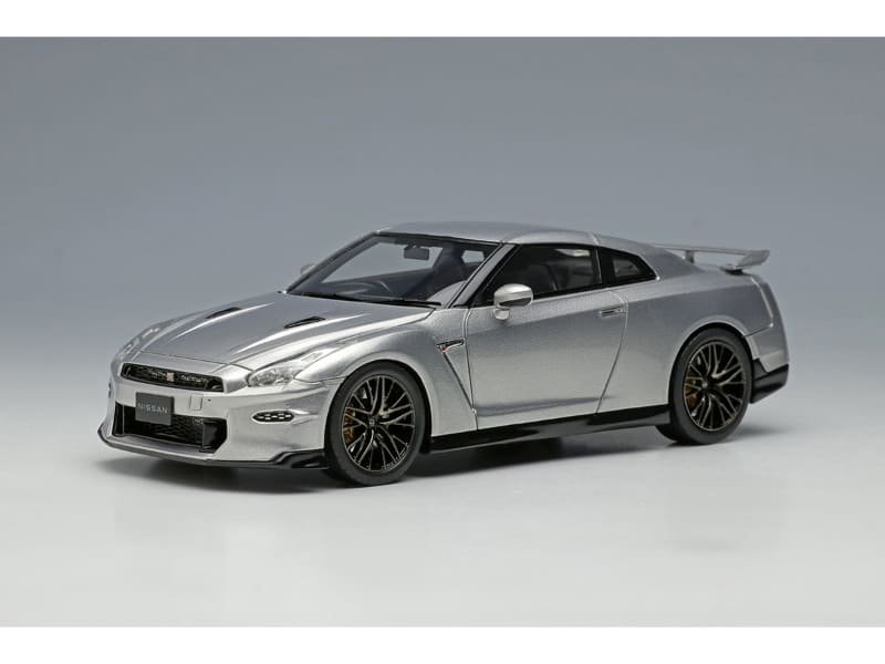 アイドロン】 1/43 NISSAN GT-R プレミアムエディション 2024