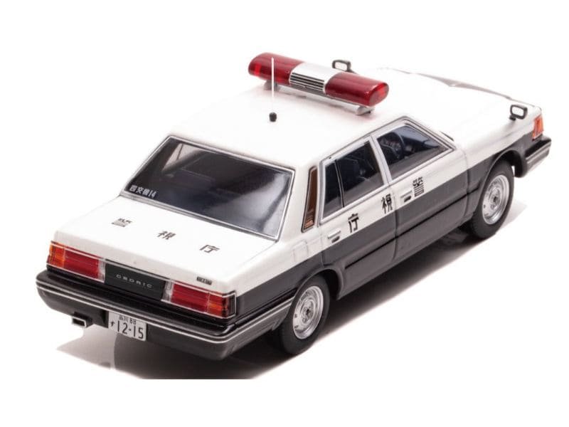 レイズ】 1/43 日産 セドリック (YPY30改) 1985 警視庁交通部交通機動 