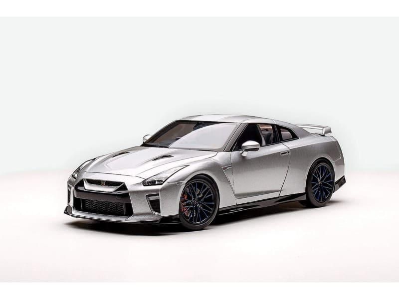 モーターヘリックス】 1/18 日産 GT-R R35 50th アニバーサリー