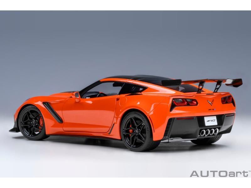 オートアート】 1/18 シボレー コルベット （C7） ZR1