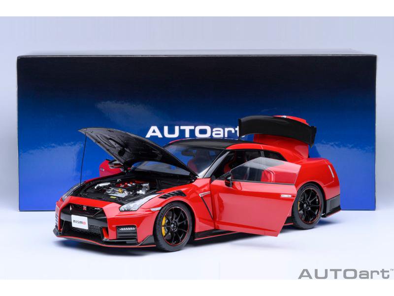 △【オートアート】 1/18 日産 GT-R （R35） ニスモ スペシャルエディション （バイブラントレッド） [77502]・ミニカー通販専門店 ミニカーショップロビンソンから送料無料でお届けします。