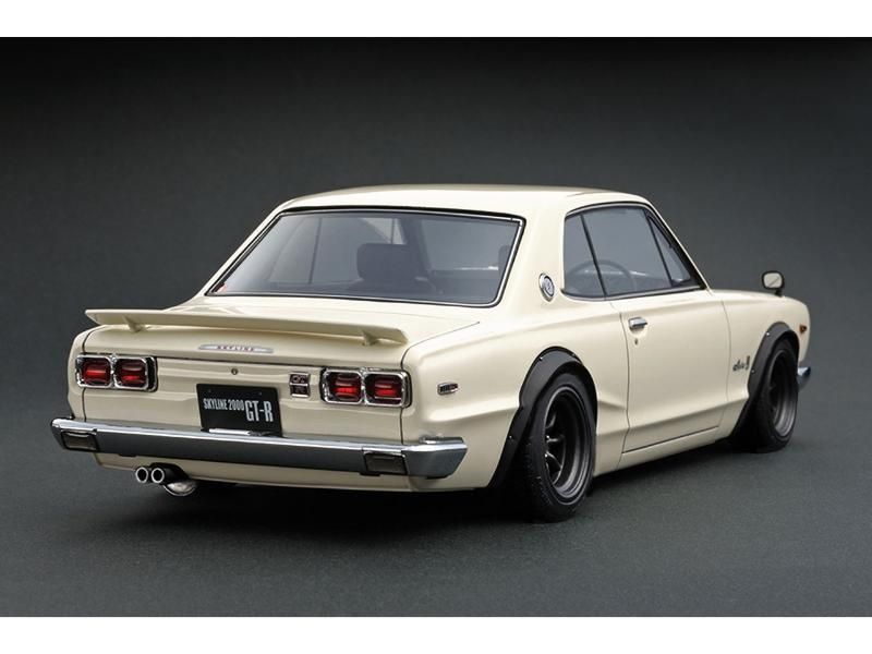 IG1805 1/12 Nissan Skyline 2000 GT-R (KPGC110) Red | LINE UP | [公式] ignition  model - すべてはミニチュアカーコレクターのために。