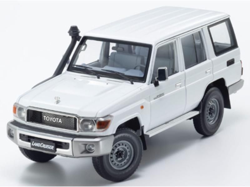 模型 トヨタ ミニカー ランドクルーザー200 Amazon | 京商オリジナル