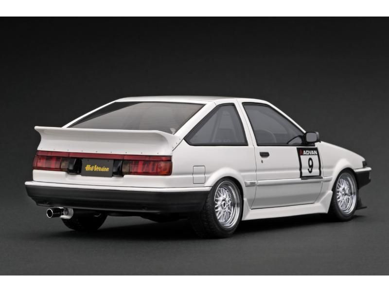 イグニッションモデル 1/18 トヨタ スプリンター トレノ (AE86