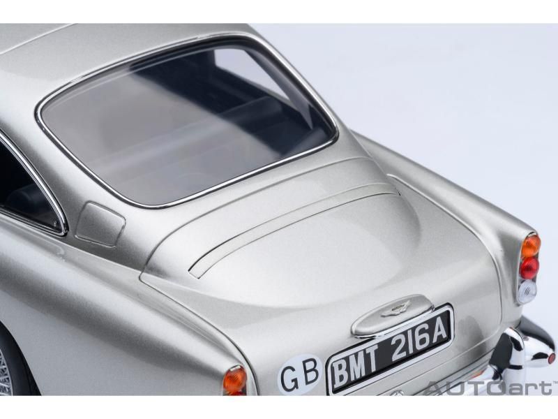 オートアート】 1/18 アストンマーチン DB5 「007／ゴールド