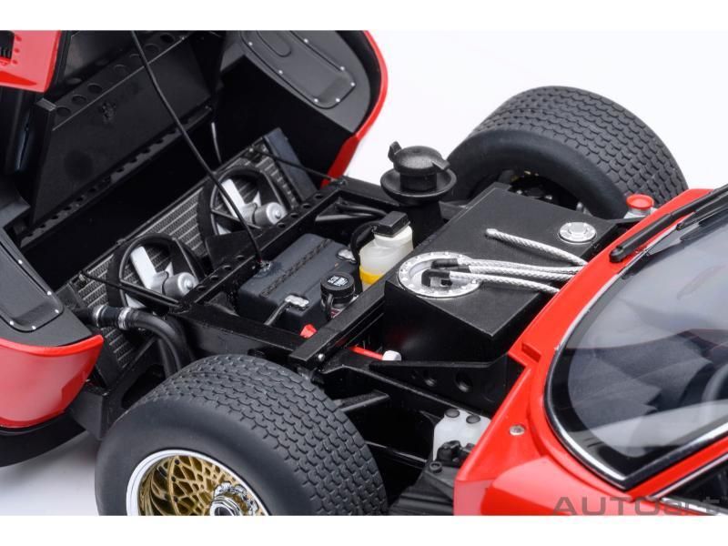 グラビアスオーロラレッドリミテッド８.１Ｌ AUTOart 1/18 ランボルギーニ ミウラ SVR “イオタ” （レッド