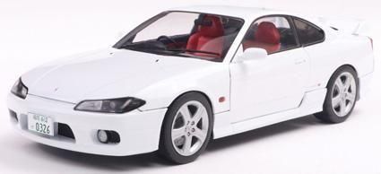 日産シルビア　ミニカー 京商 1/43 日産 シルビア K's (S14) ホワイト