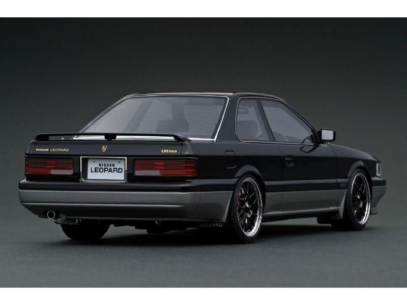 イグニッションモデル　1/18 レパード　F31 IG3700 最終値下げ イグニッションモデル 1/18 レパード F31 IG3700 最終値下げ