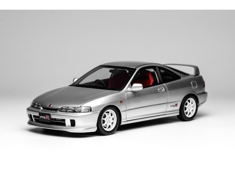 イグニッションモデル】 1/18 日産 ステージアRS (WGNC34) Pearl