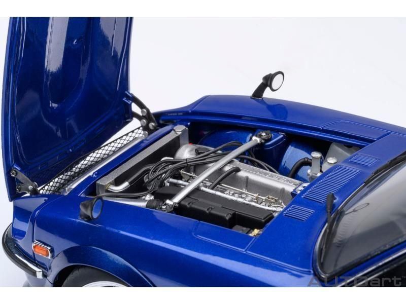 オートアート】 1/18 日産 フェアレディZ （S30） 「湾岸ミッドナイト