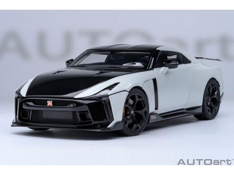 オートアート】 1/18 日産 GT-R50 by イタルデザイン （メタリック
