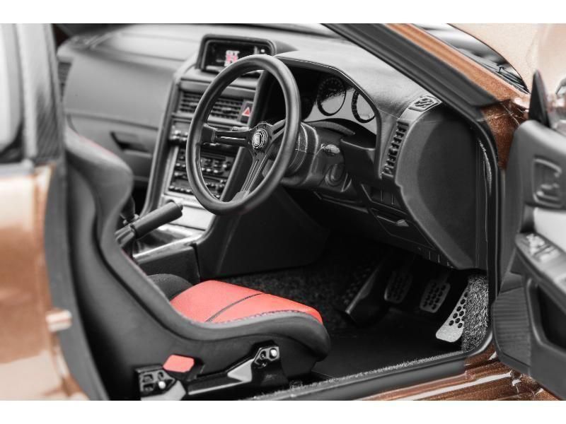 モーターヘリックス】 1/18 日産スカイライン GT-R (R34) CUSTOMIZED