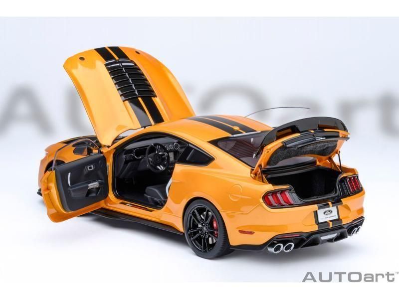 オートアート】 1/18 フォード マスタング シェルビー GT500