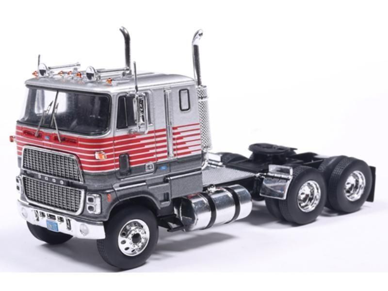 ロードキング】 1/18 Krupp Titan SWL 80 Canvas Top 1950-1954 blue