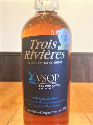ラム酒 トロワ・リビエール VSOP ７００ｍｌ ４０度